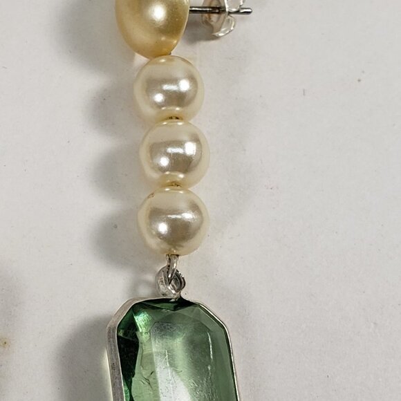 Off-White Bead Rectangular Shape Green Stone Post Drop Dangle Earrings - Women - Picture 3 of 6